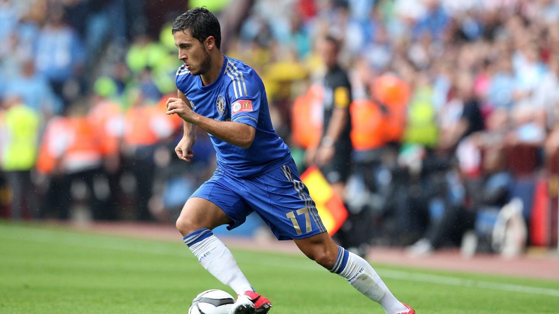 赛场背后：裁判员的日常训练与成长故事，裁判员的简单介绍